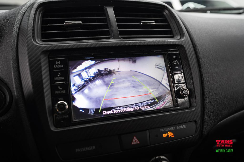 2024 Mitsubishi Outlander Image 19