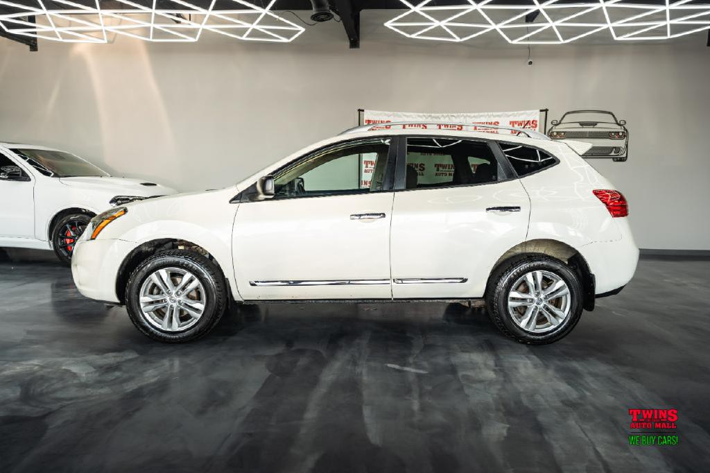 2015 Nissan Rogue Image 3