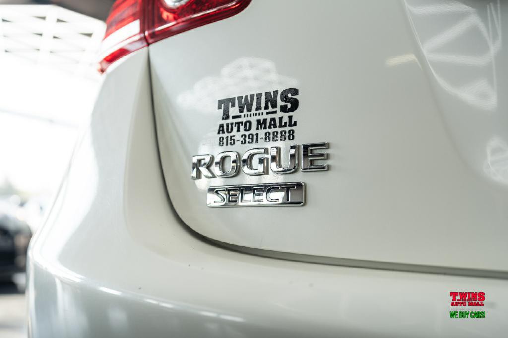 2015 Nissan Rogue Image 24