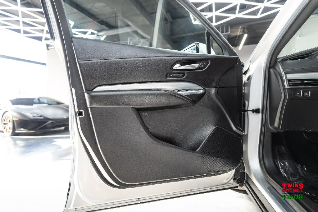 2022 Cadillac XT4 Image 10