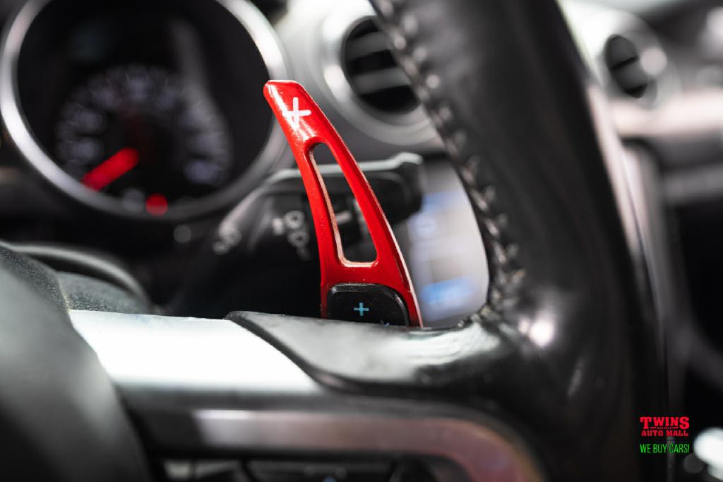 2019 Ford Mustang Image 21