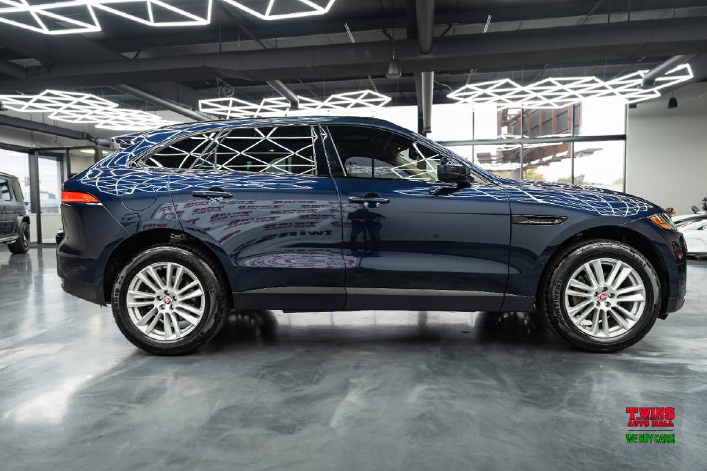 2018 Jaguar F-PACE Image 7
