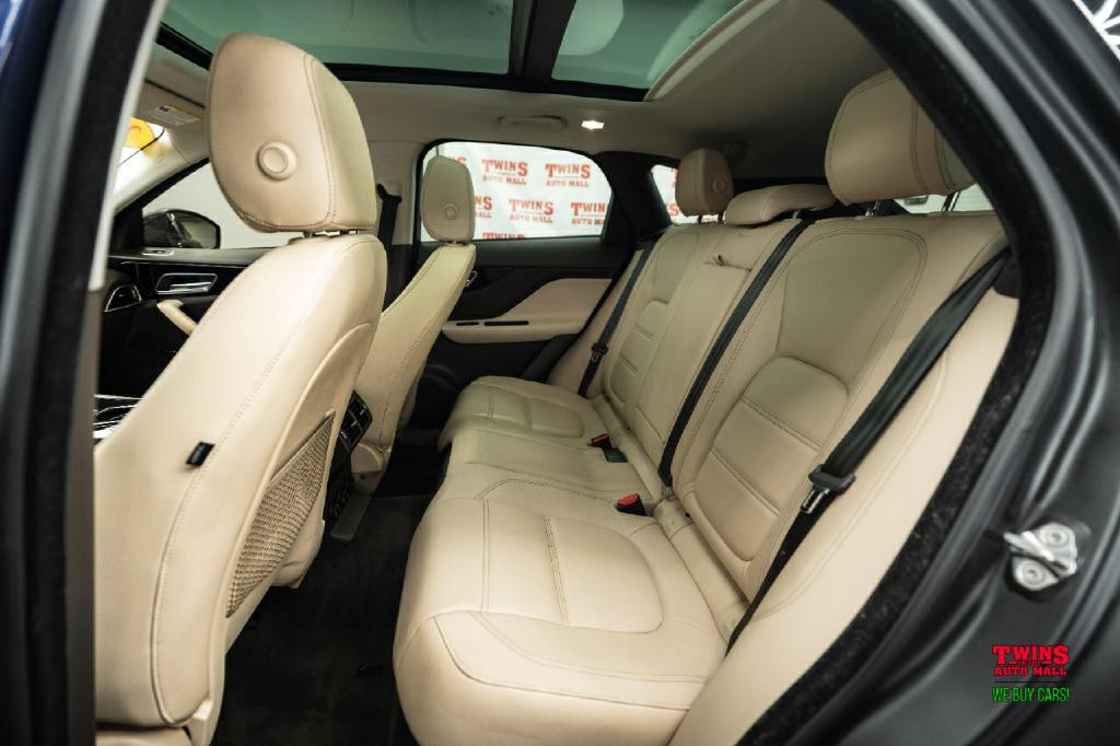 2018 Jaguar F-PACE Image 13