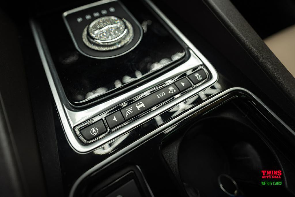 2018 Jaguar F-PACE Image 22