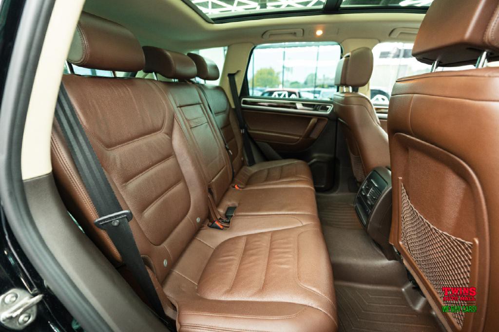 2014 Volkswagen Touareg Image 14