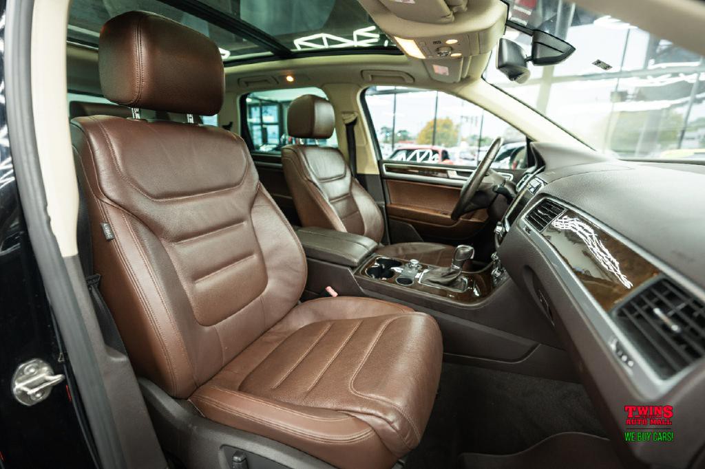 2014 Volkswagen Touareg Image 15