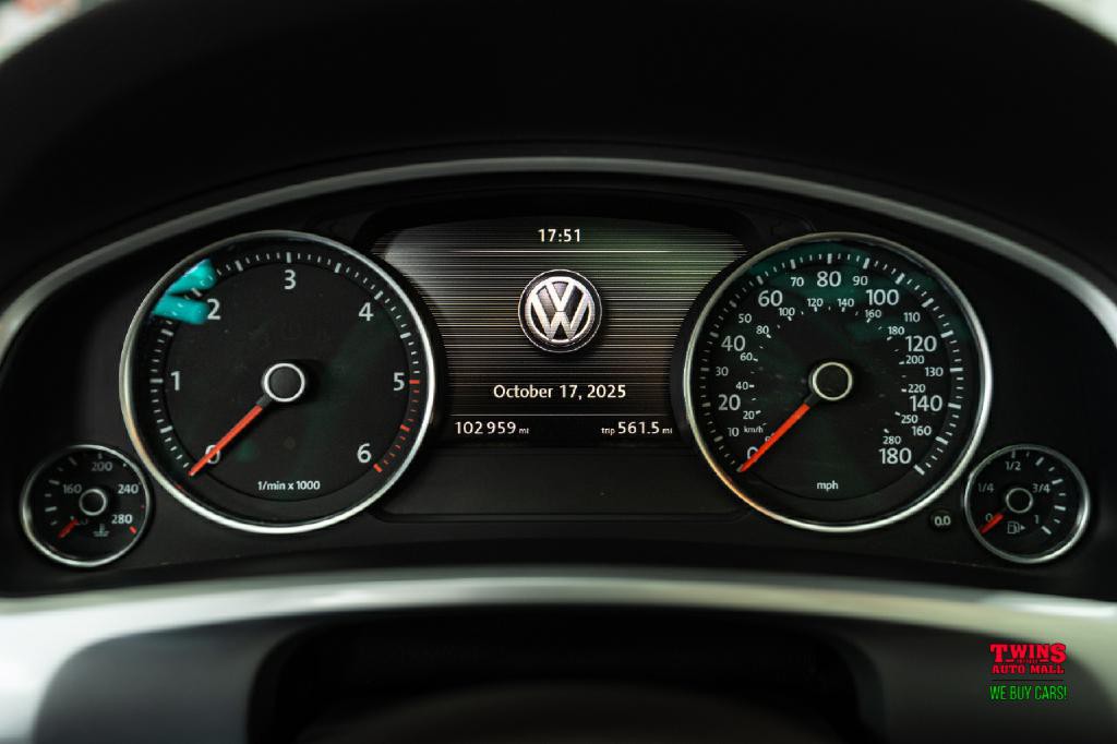 2014 Volkswagen Touareg Image 18