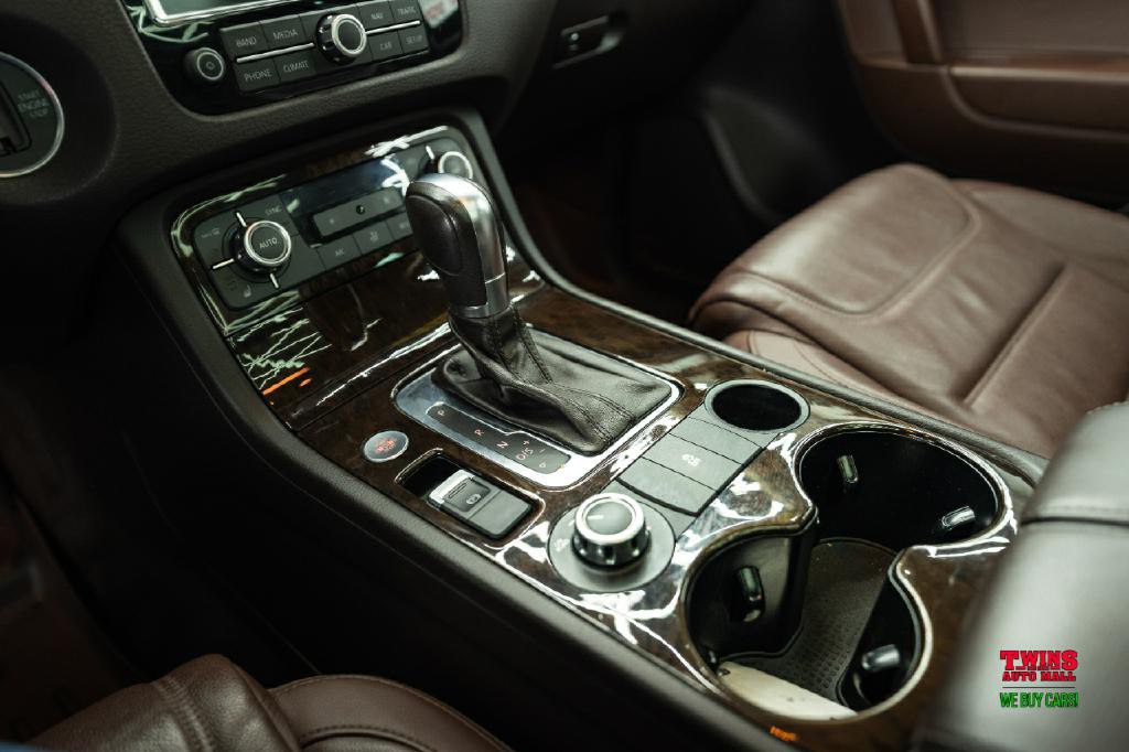 2014 Volkswagen Touareg Image 20