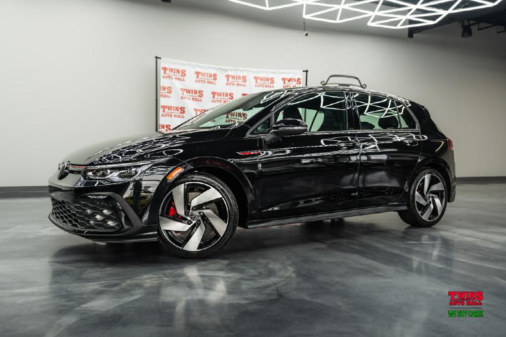 2024 Volkswagen GTI Image 2