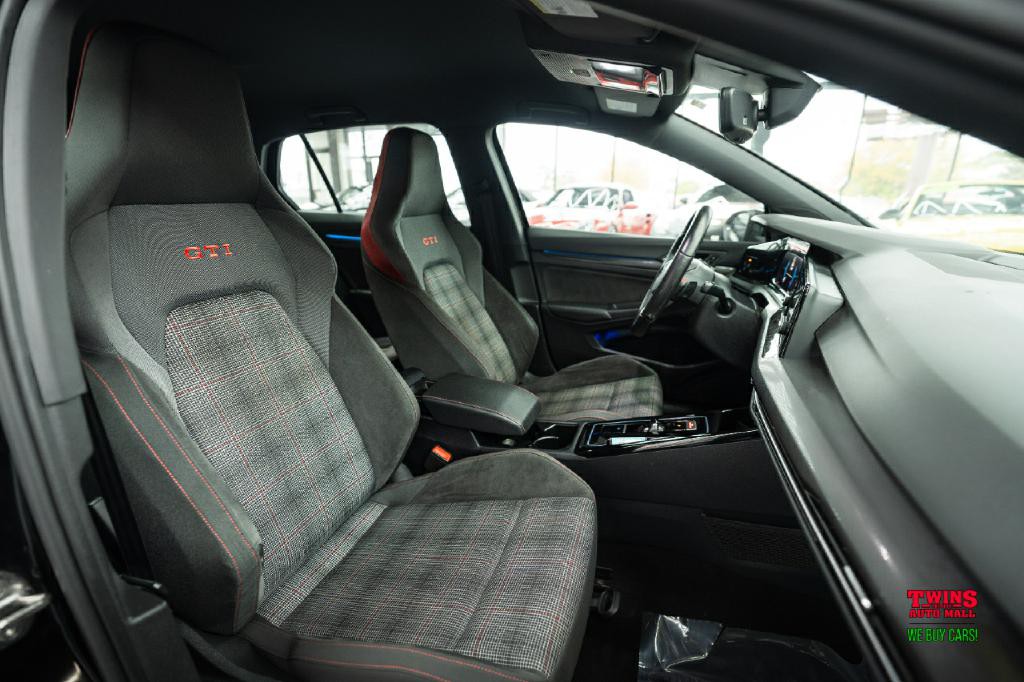 2024 Volkswagen GTI Image 16