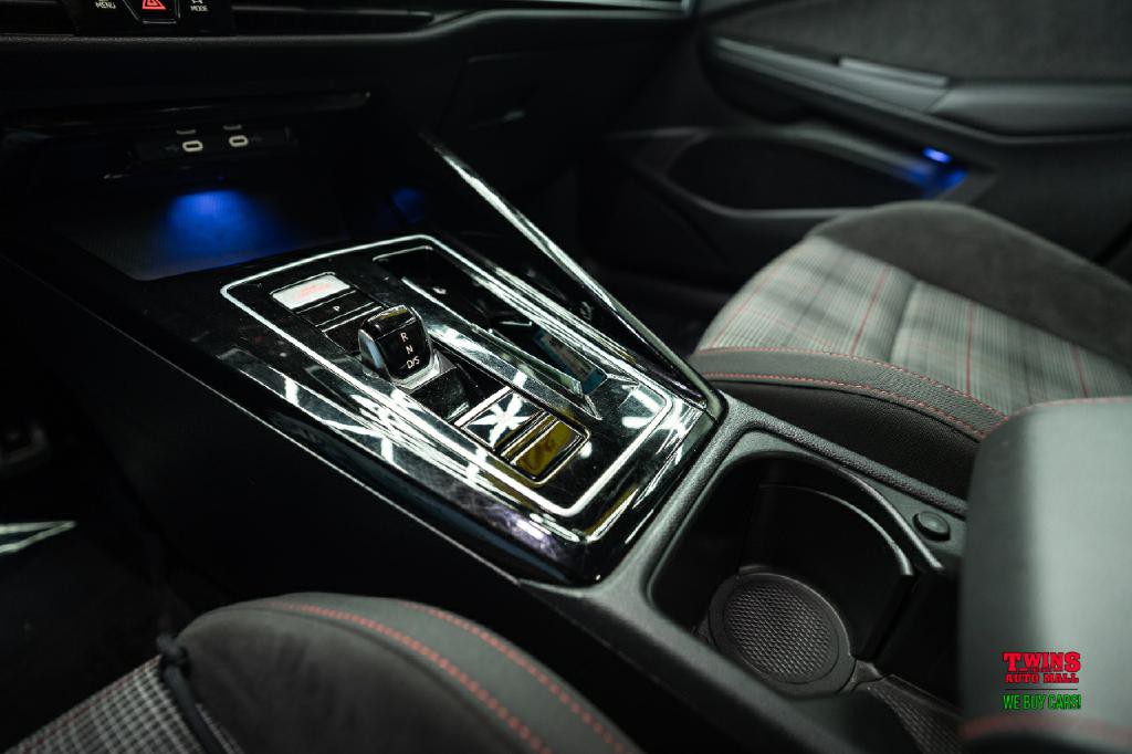 2024 Volkswagen GTI Image 21