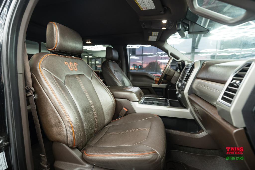 2017 Ford F-350 Image 15