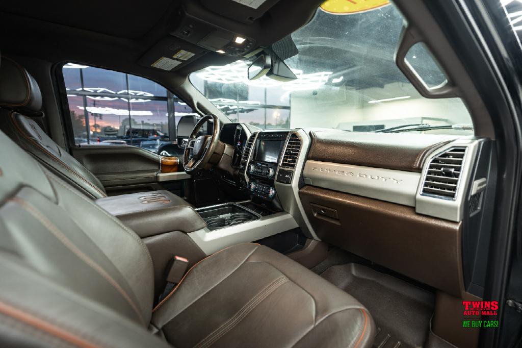 2017 Ford F-350 Image 16