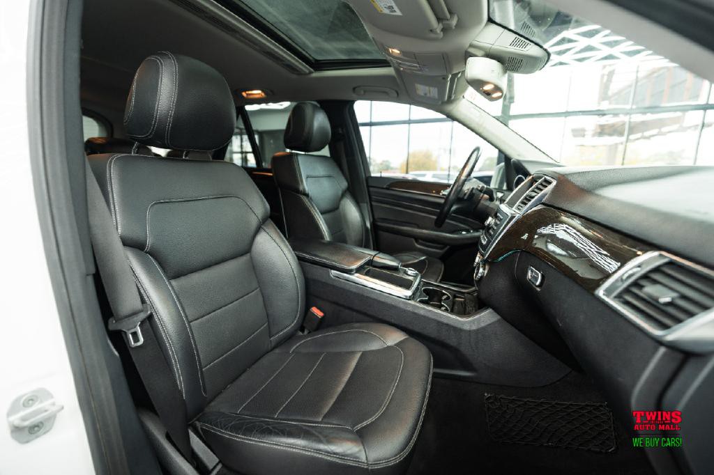 2015 Mercedes-Benz M-Class Image 16