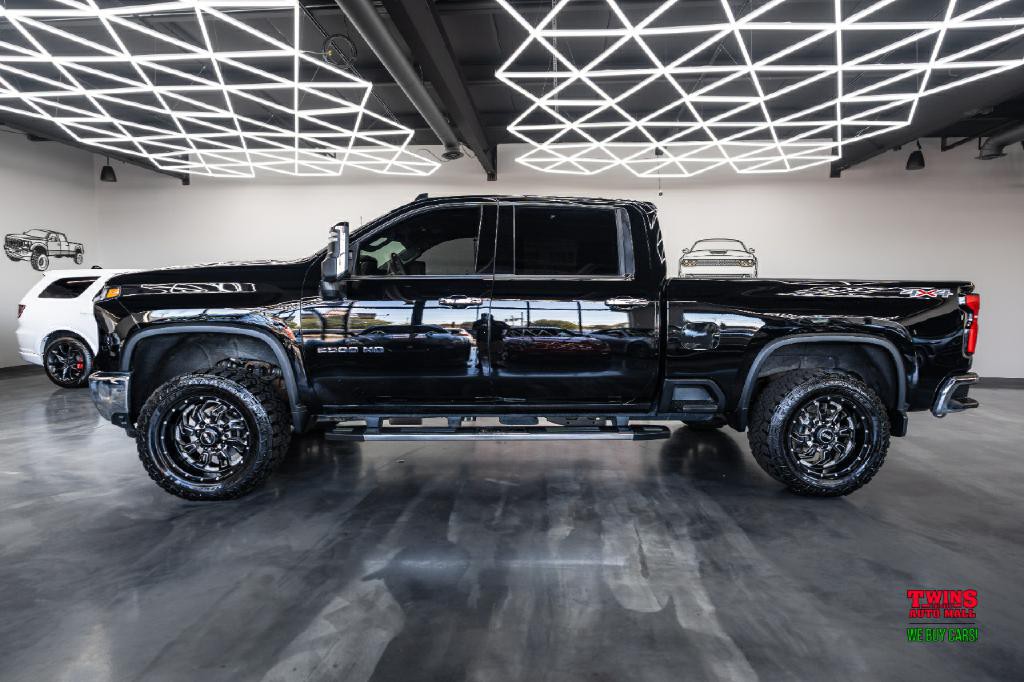 2024 Chevrolet Silverado 1500 Image 3