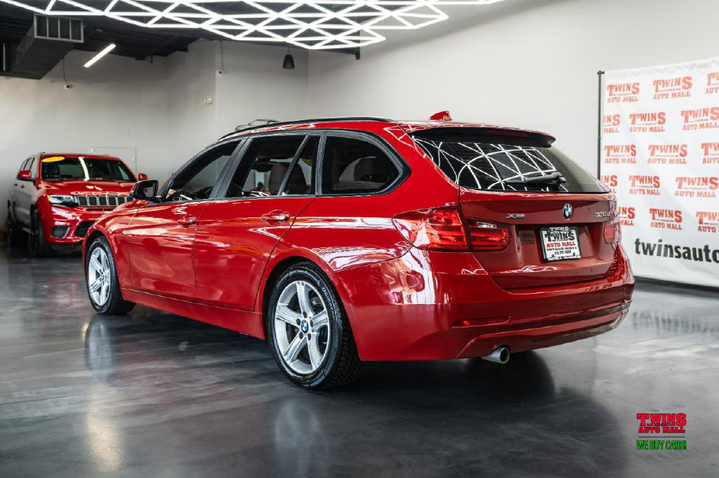 2014 BMW 3 Series Image 4