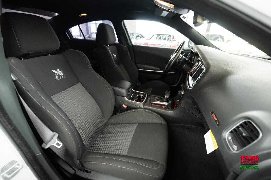 2022 Dodge Charger Image 15