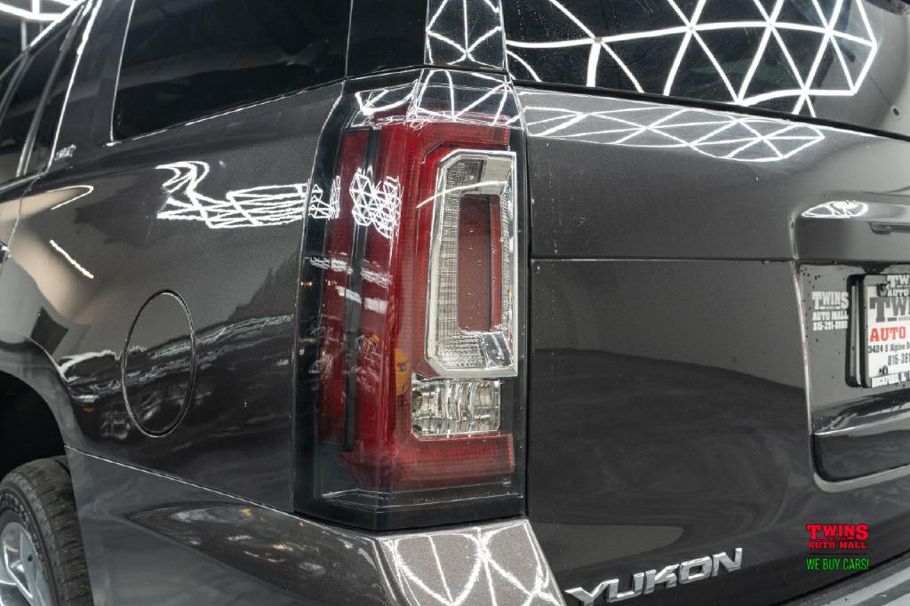 2016 GMC Yukon Image 32