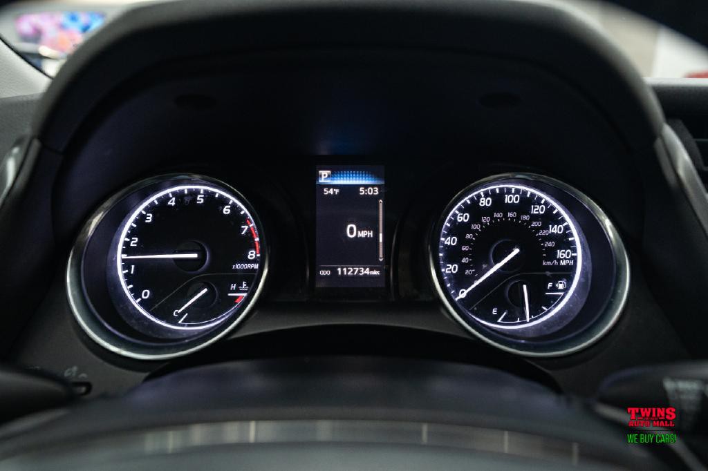 2019 Toyota Camry Image 18