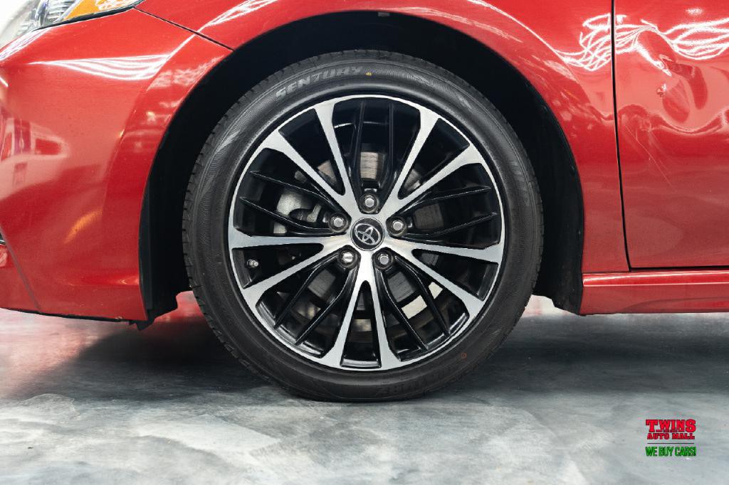 2019 Toyota Camry Image 23