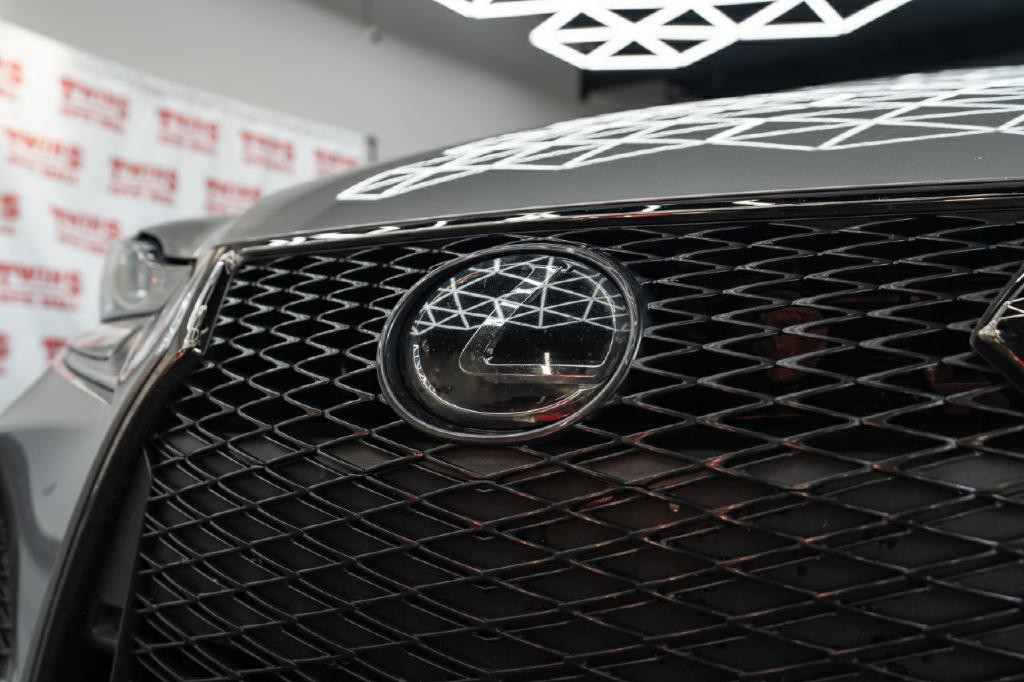 2019 Lexus IS Image 31