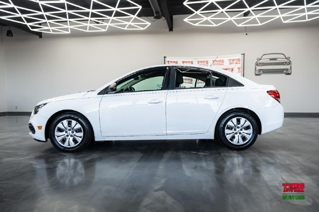 2015 Chevrolet Cruze Image 3