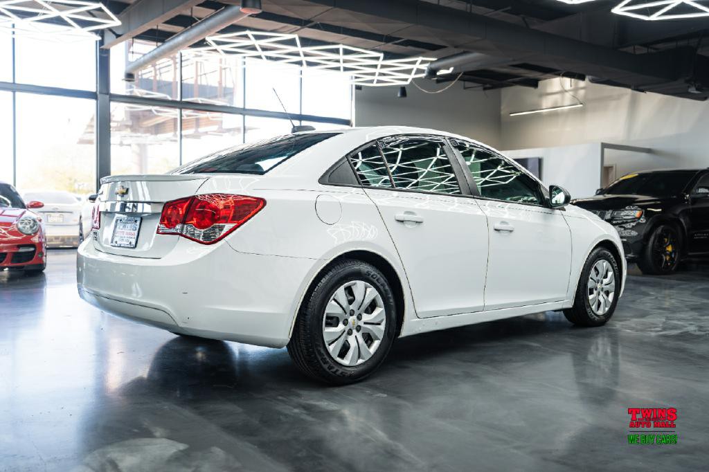 2015 Chevrolet Cruze Image 6