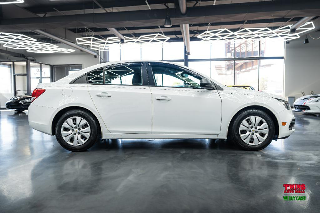 2015 Chevrolet Cruze Image 7