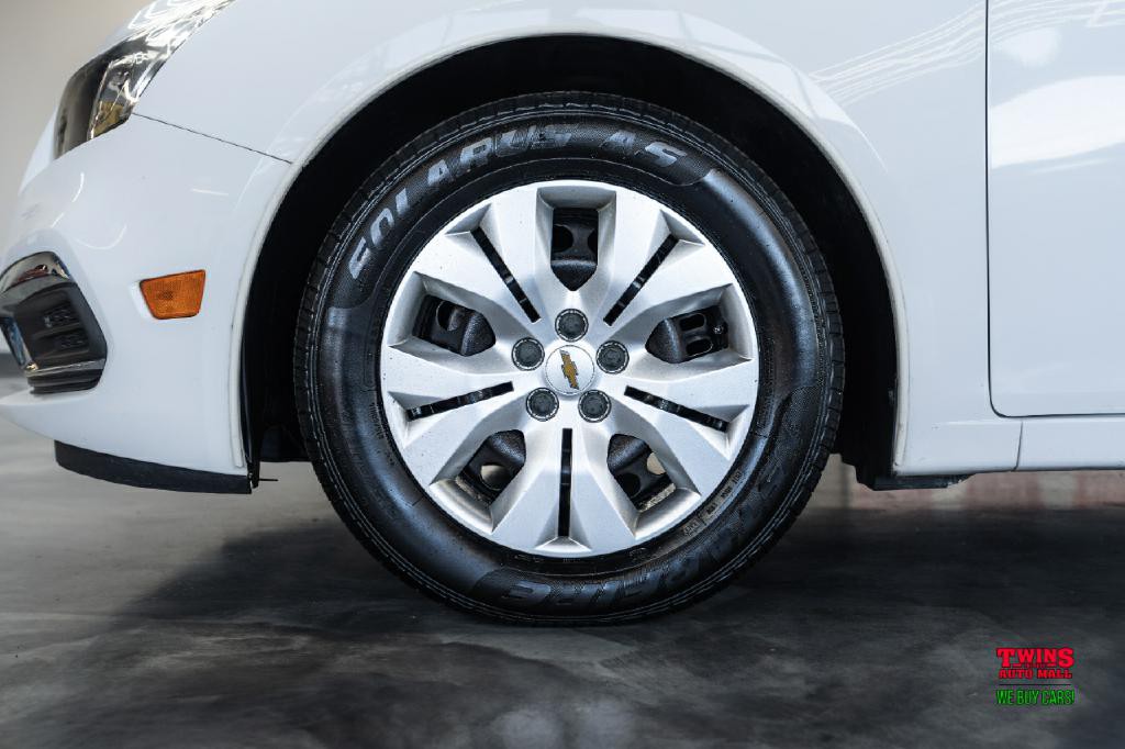 2015 Chevrolet Cruze Image 22