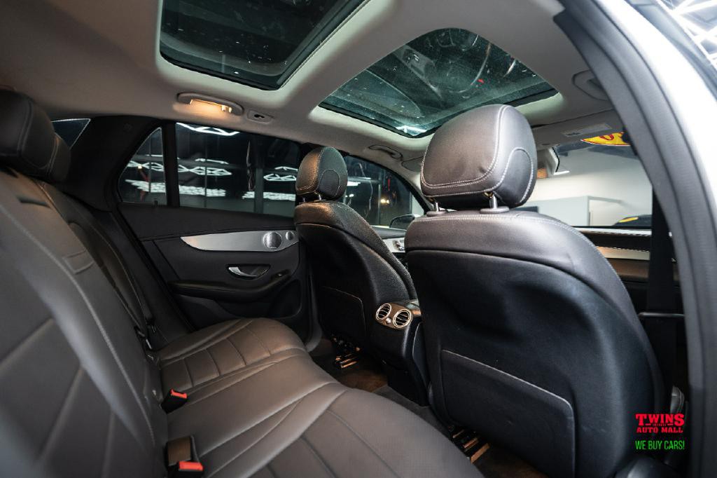 2020 Mercedes-Benz GLC-Class Image 16