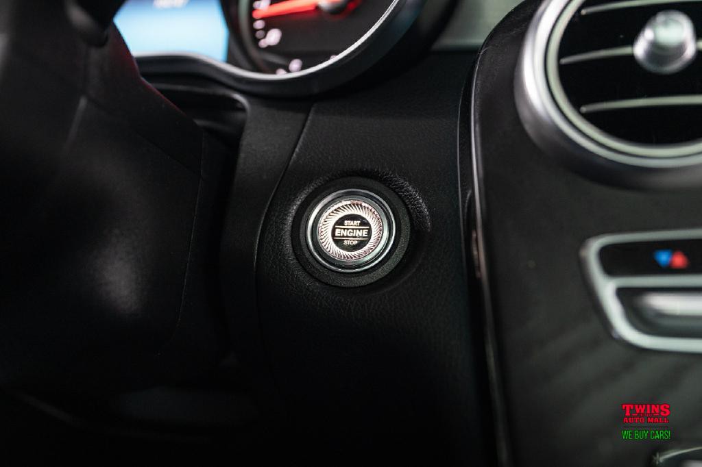 2020 Mercedes-Benz GLC-Class Image 25