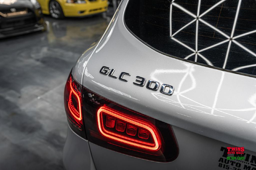 2020 Mercedes-Benz GLC-Class Image 34