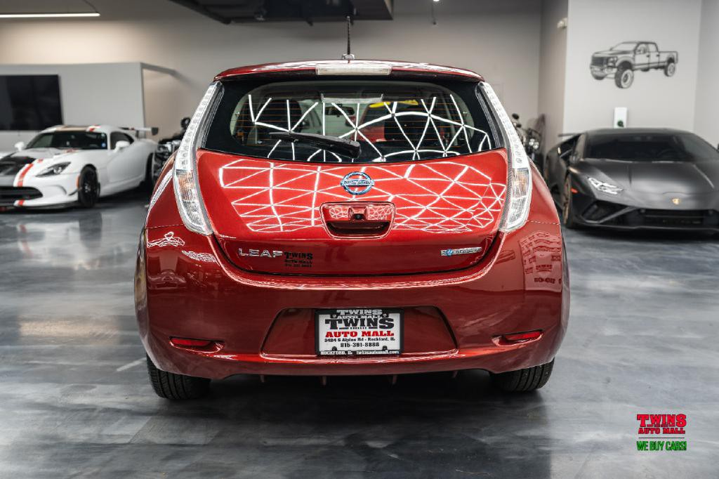 2015 Nissan Leaf Image 5