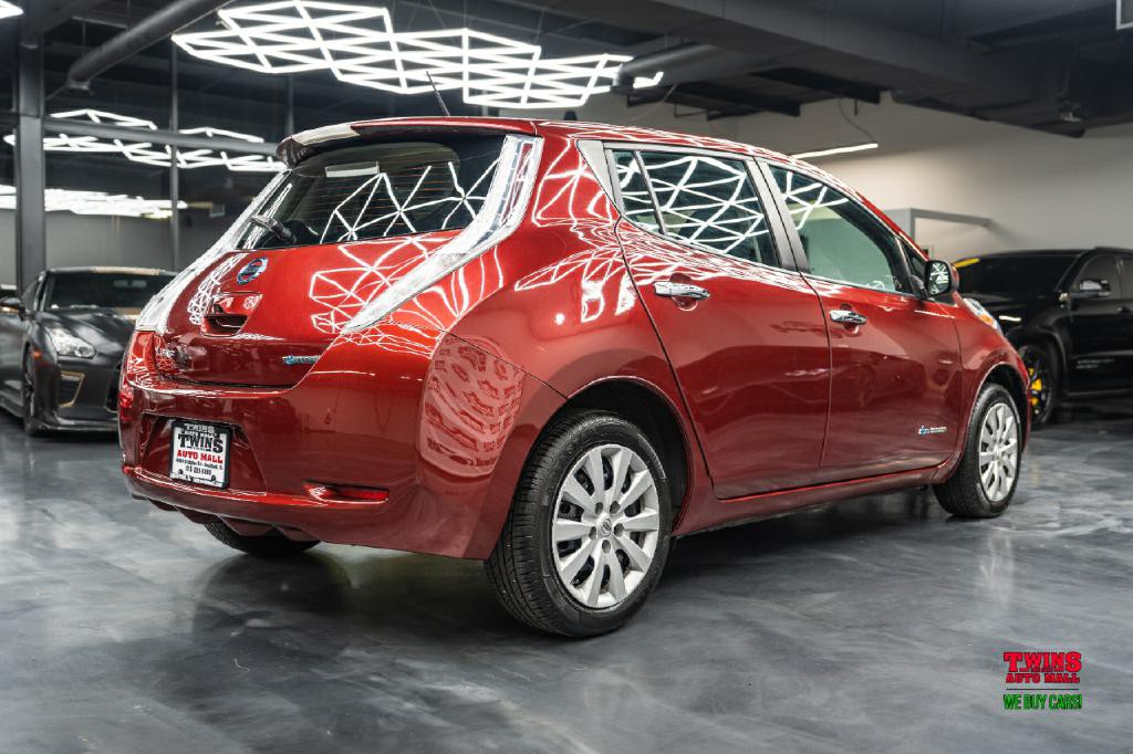 2015 Nissan Leaf Image 6