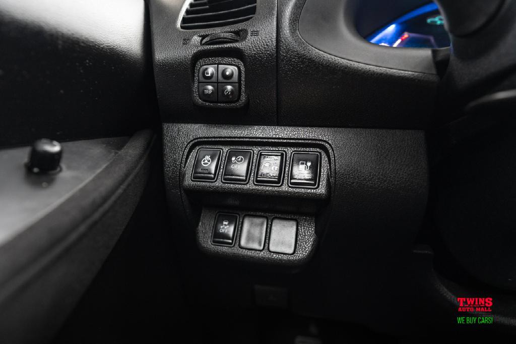 2015 Nissan Leaf Image 25