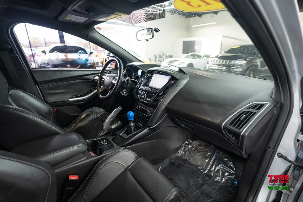 2013 Ford Focus Image 16