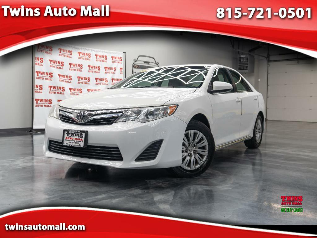 2012 Toyota Camry Image 1