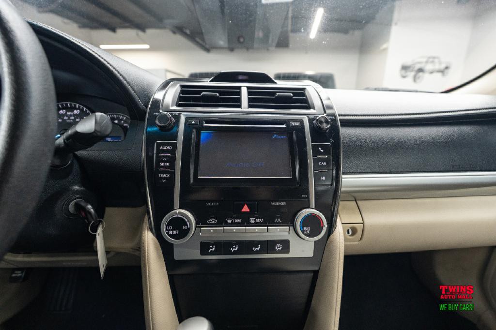 2012 Toyota Camry Image 20