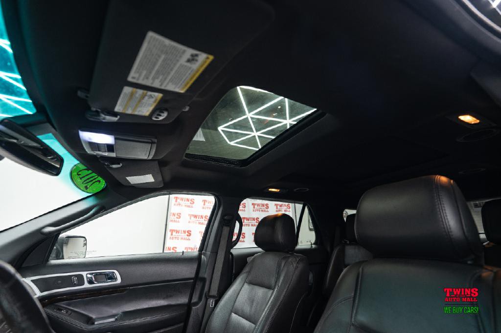 2015 Ford Explorer Image 25