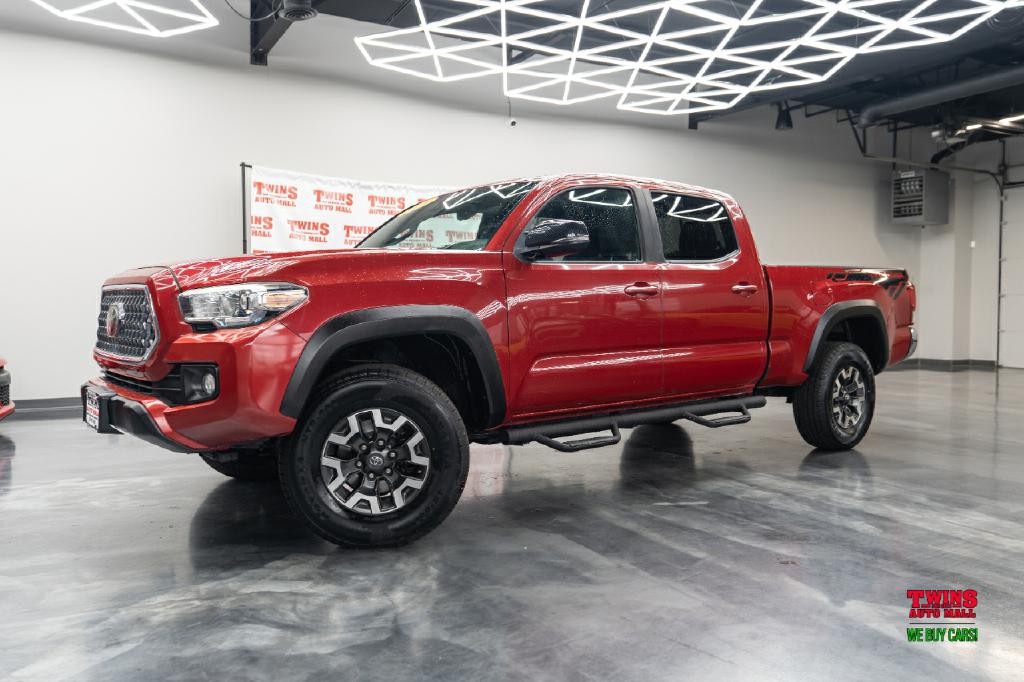 2019 Toyota Tacoma Image 2