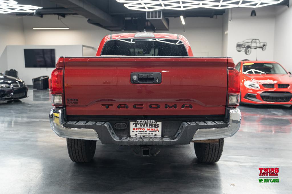 2019 Toyota Tacoma Image 5