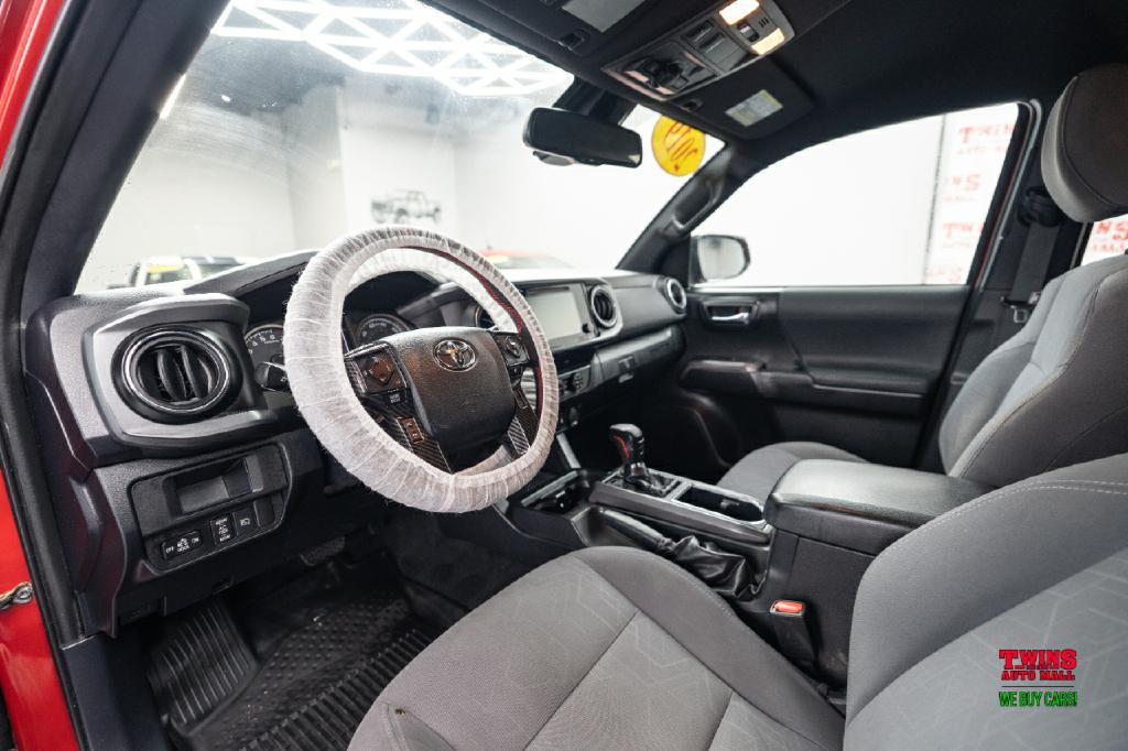 2019 Toyota Tacoma Image 11