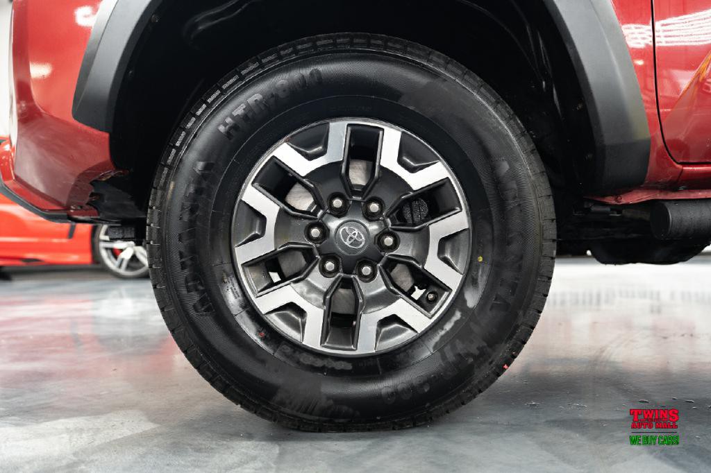 2019 Toyota Tacoma Image 28