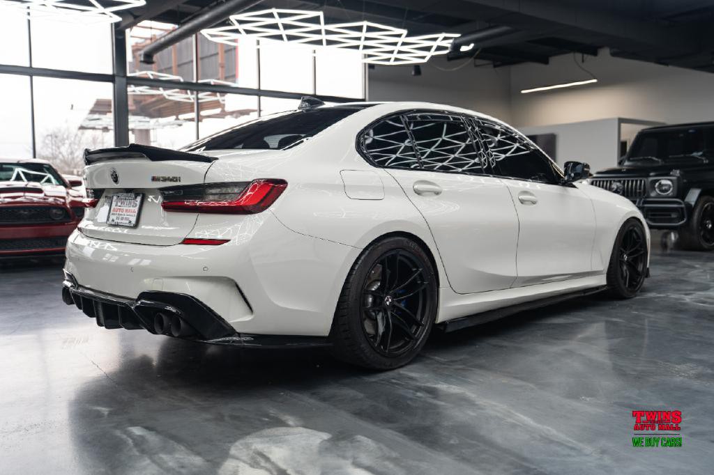 2022 BMW 3 Series Image 6