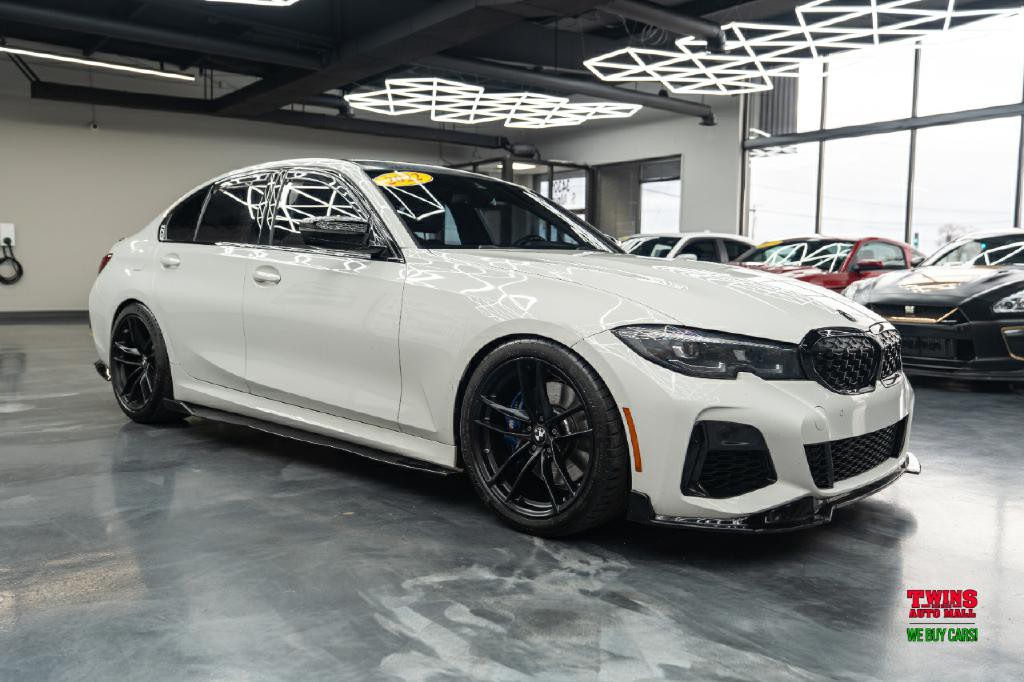 2022 BMW 3 Series Image 8
