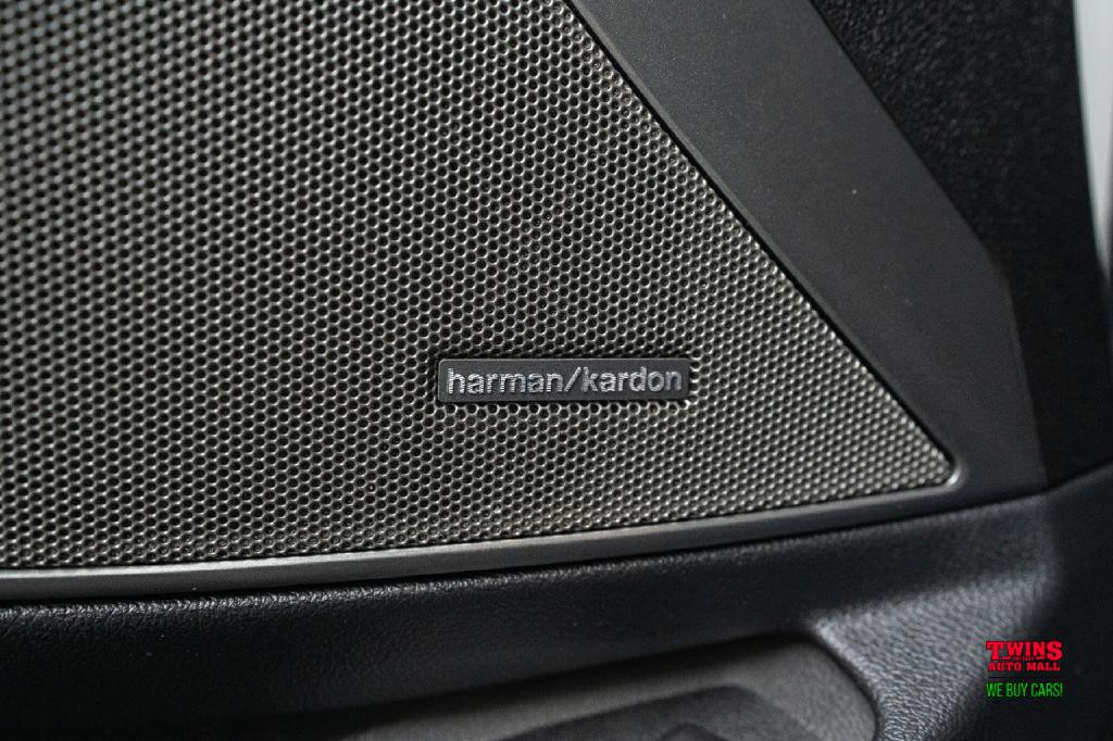 2022 BMW 3 Series Image 28