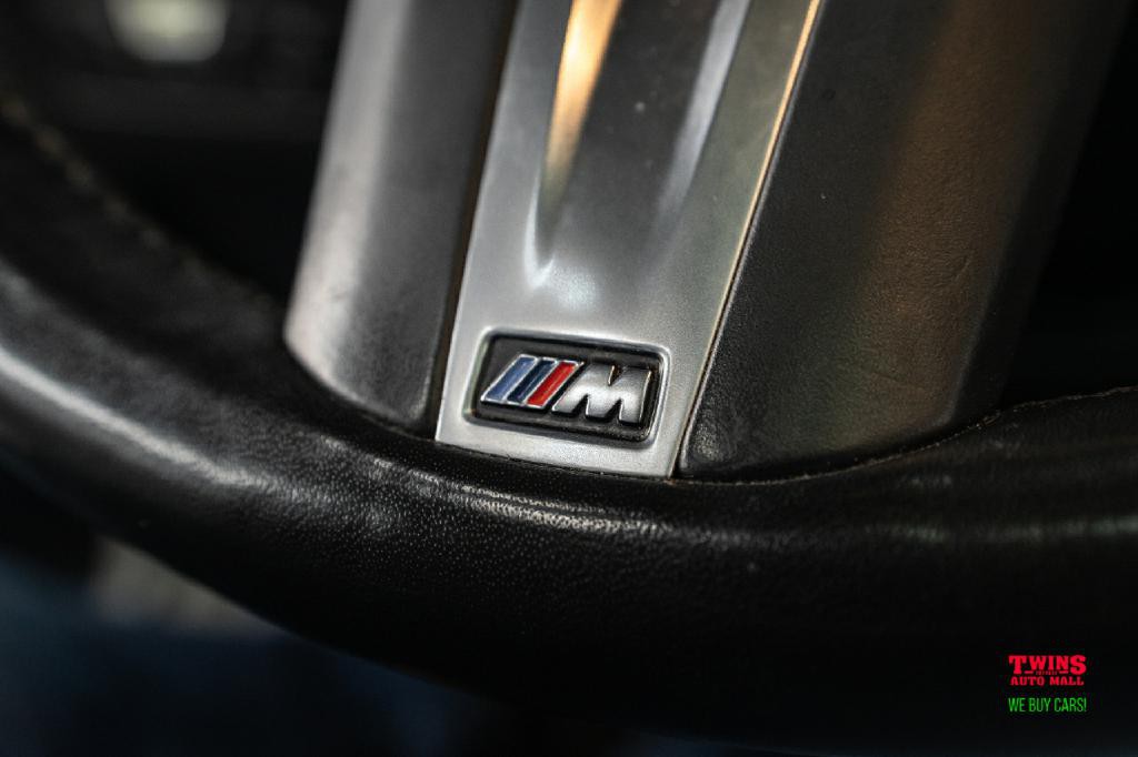 2022 BMW 3 Series Image 30