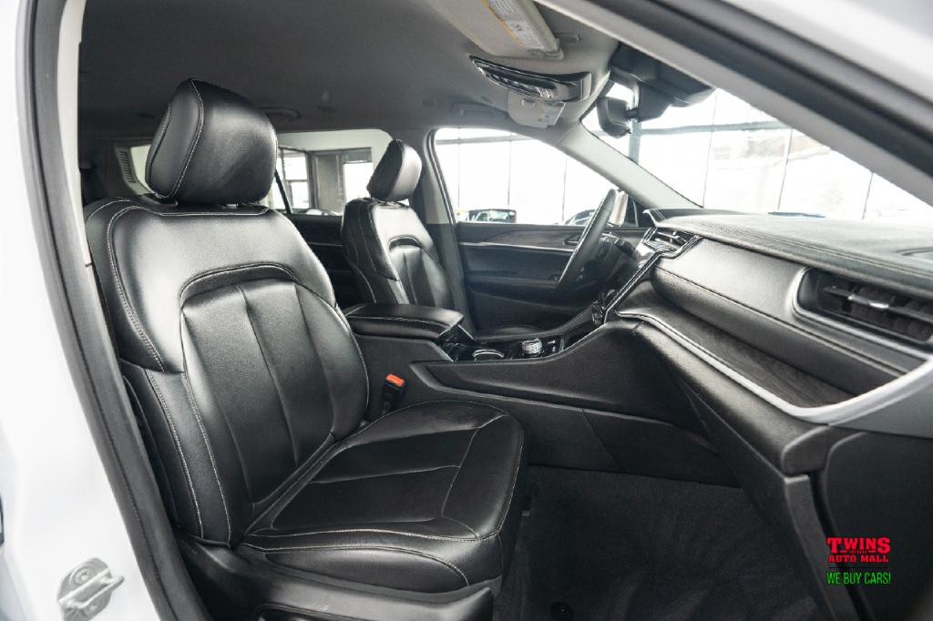 2023 Jeep Grand Cherokee Image 17