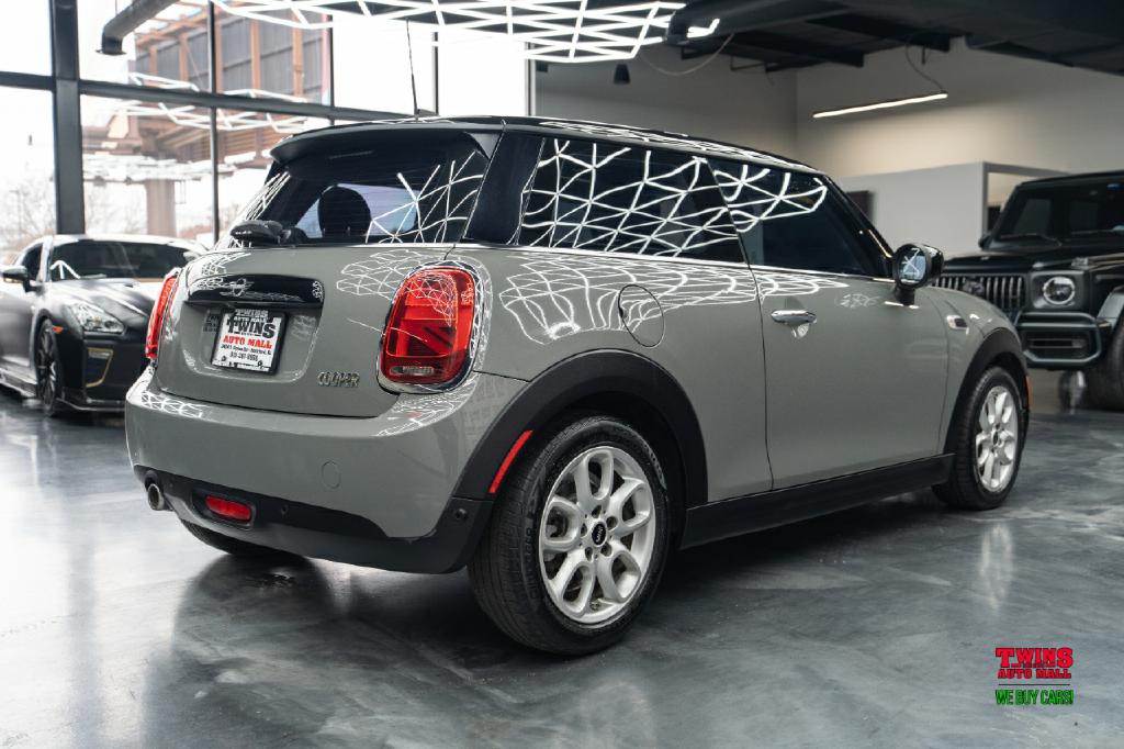 2020 MINI Cooper Image 6