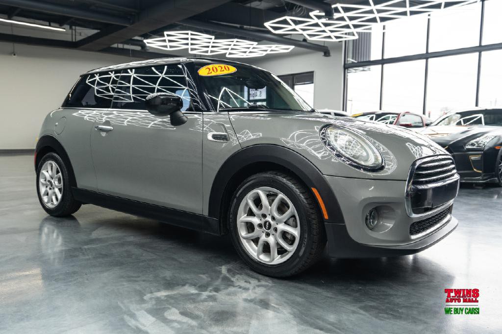 2020 MINI Cooper Image 8